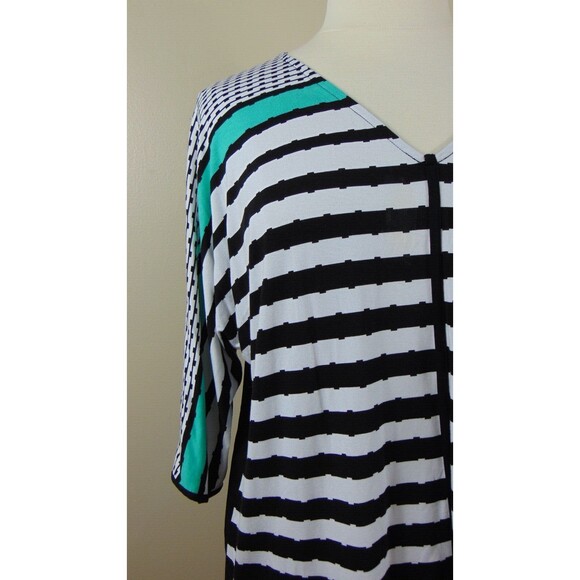 Lane Bryant Top Women's 18 / 20 Dolman Sleeve Striped V-Neck Tee Stretch S/S - Picture 3 of 9